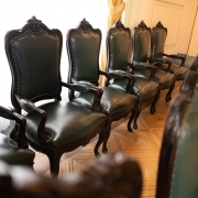 Palácio Piratini finaliza a restauração do mobiliário histórico
